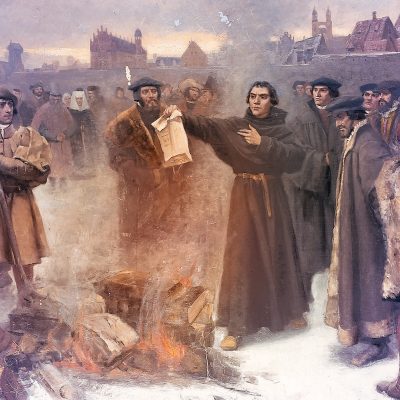 Luther burns the Papal bull in the square of Wittenberg year 1520