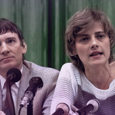 Otto Schily und Petra Kelly auf der Pressekonferenz 1983 (Foto: BArch B 145 Bild-F065187-0022 / Reineke, Engelbert, CC-BY-SA 3.0, koloriert)