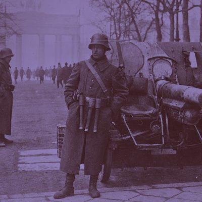 Truppen der Brigade Ehrhardt vor dem Brandenburger Tor Foto: Library of Congress, LC-B2- 5154-7