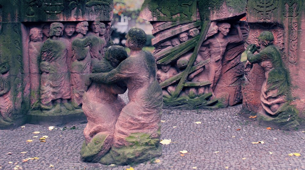 Denkmal „Block der Frauen“ zu den Rosenstraßenprotesten (Foto: OTFW, CC BY-SA 2.5) 