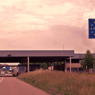 Grenzübergangsstelle Lauterbourg 2015 (Foto: BlueBreezeWiki, CC SA BY 3.0)