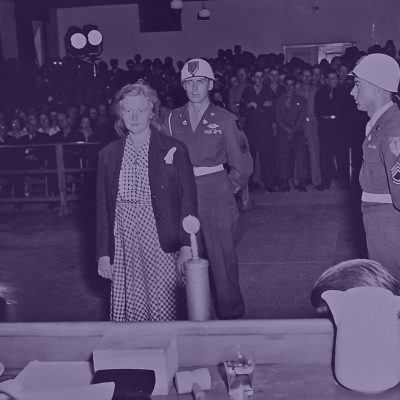 Angeklagte Ilse Koch im Buchenwald-Prozess (Quelle: Holocaust Museum)