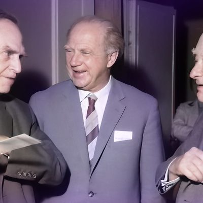 Unter den Unterzeichnern sind die Nobelpreisträger Otto Hahn, Werner Heisenberg und Max Born [digital koloriert] (Quelle: Landesarchiv BW Staatsarchiv Freiburg, CC-BY-SA)  