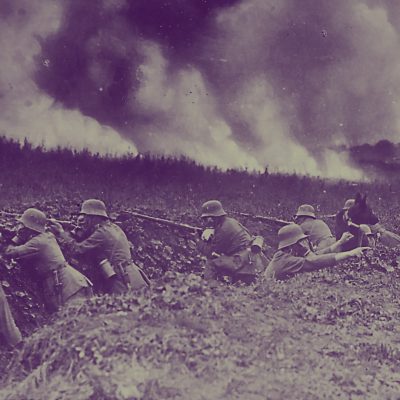 Deutsche Soldaten während eines Gasangriffs (Quelle: Nationaal Archief Niederlande)