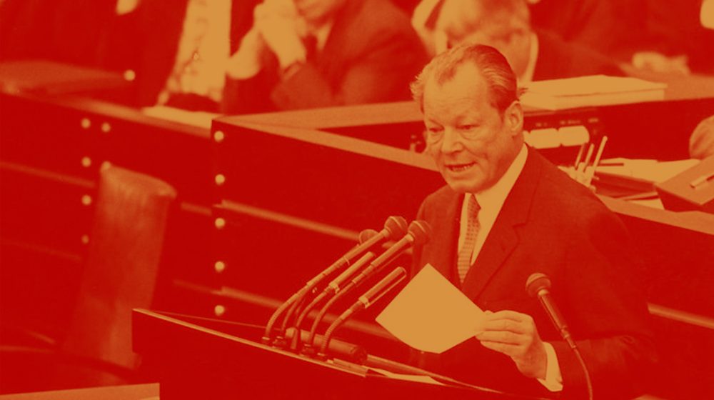 Bundeskanzler Willy Brandt im Bundestag (Quelle: BArch B 145 Bild-F033246-0022, CC-BY-SA 3.0, Ludwig Wegmann)  