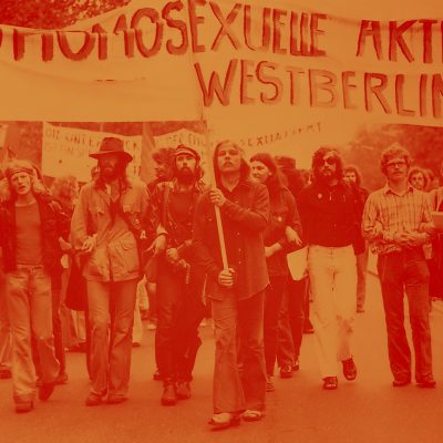 Pfingstdemonstatrion der Homosexuellen Aktion Westberlin (Quelle: Schwules Museum Berlin, CC BY-SA 3.0, Rüdiger Trautsch) 