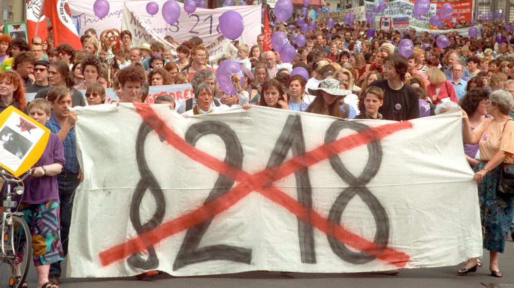 Demonstration für Abtreibungsfreiheit 1992 (Quelle: akg-images / picture-alliance / dpa)