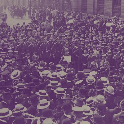 Verlautbarung der Kriegsgefahr vor dem Berliner Zeughaus (Quelle: Bulgarian Archives State Agency)