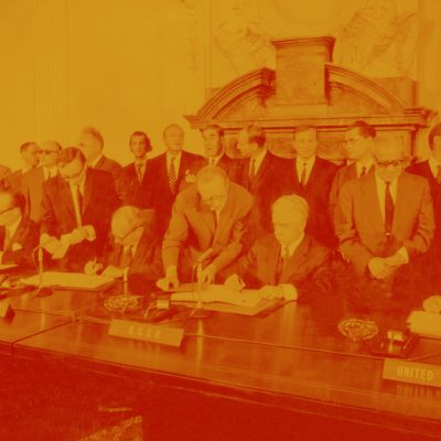 Unterzeichnung des Viermächteabkommens über Berlin (Quelle: akg-images)