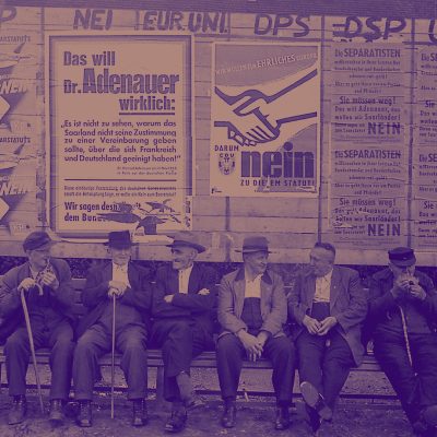 Plakatwand zur Volksbefragung 1955 (Quelle: Erich Oettinger, Saarländisches Landesarchiv, N PressPhA 207-8, CC BY-SA 3.0 DE)